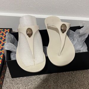 Chic Cream Sandals with Gold Accent